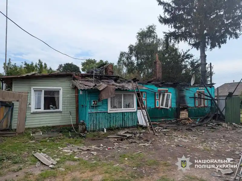 На Чернігівщині дронова атака знищила будинок переселенців
